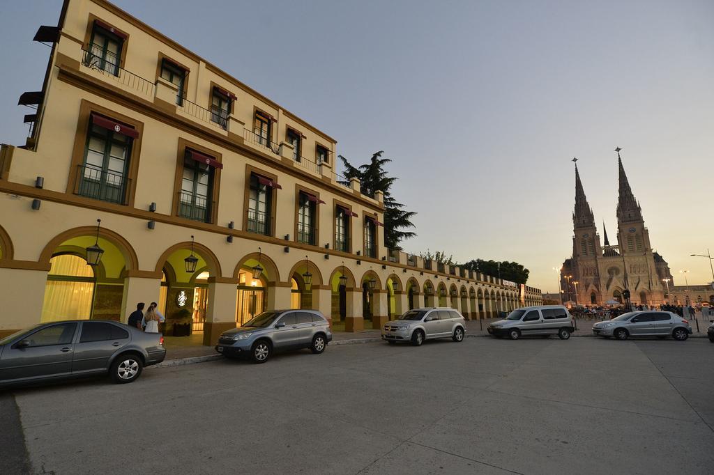 Real Hotel Lujan Exterior foto