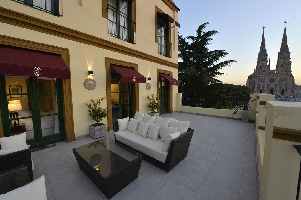 Real Hotel Lujan Exterior foto